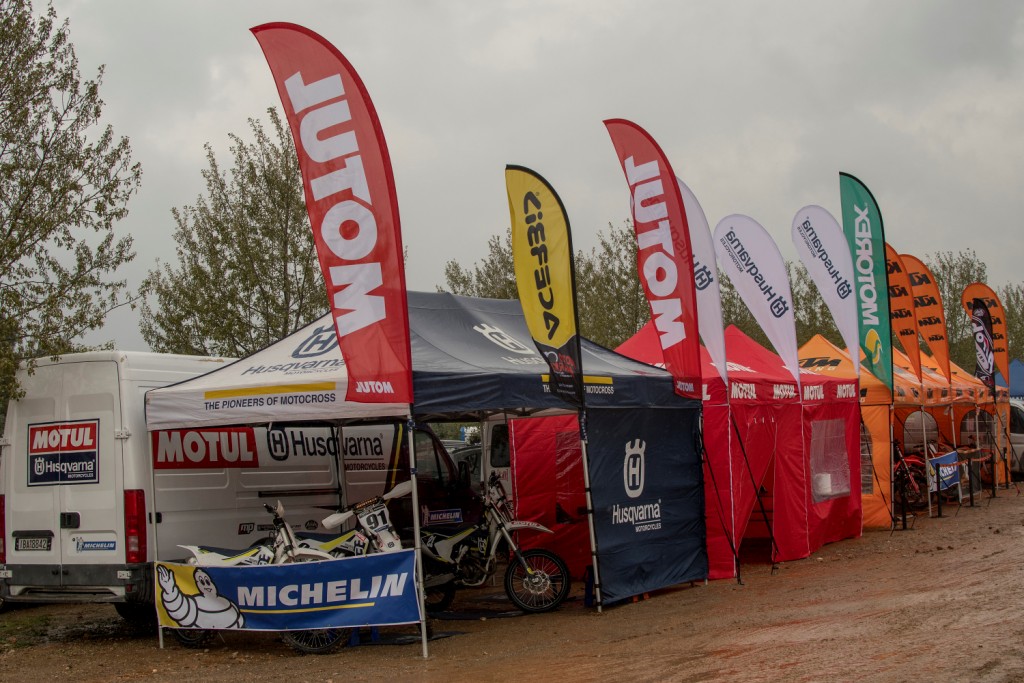 HusqvarnaMotul Paddock Team