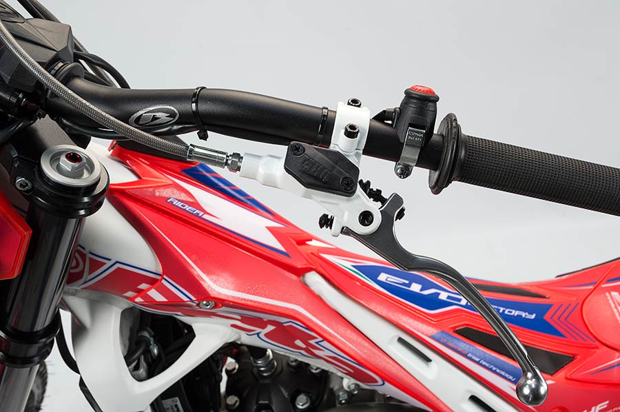 EVO-FACTORY-MY14---CLUTCH-SYSTEM